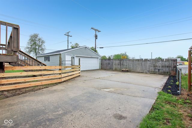 1023 Avalon Lane, Chesterfield, IN 46017