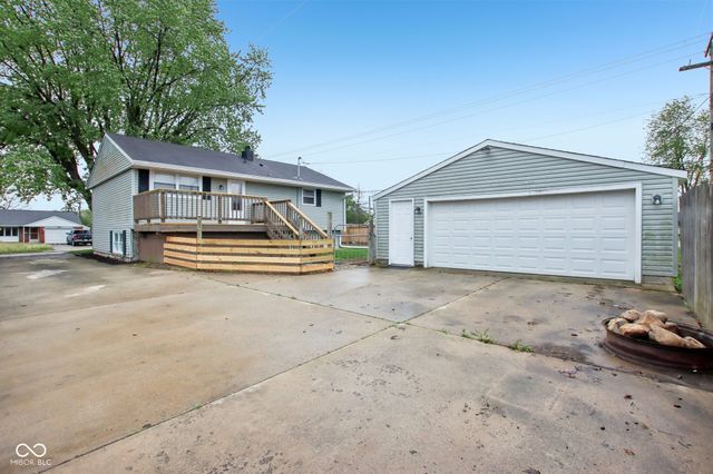 1023 Avalon Lane, Chesterfield, IN 46017