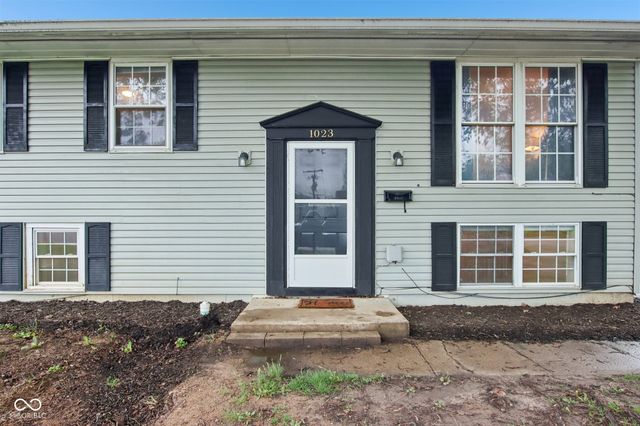 1023 Avalon Lane, Chesterfield, IN 46017