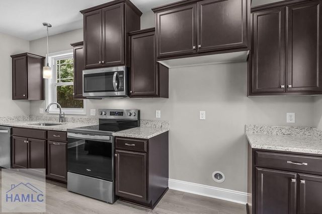 2235 Alaska Street, Savannah, GA 31404