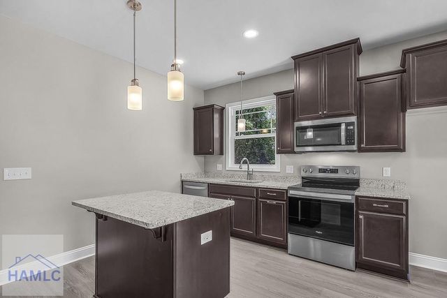 2235 Alaska Street, Savannah, GA 31404
