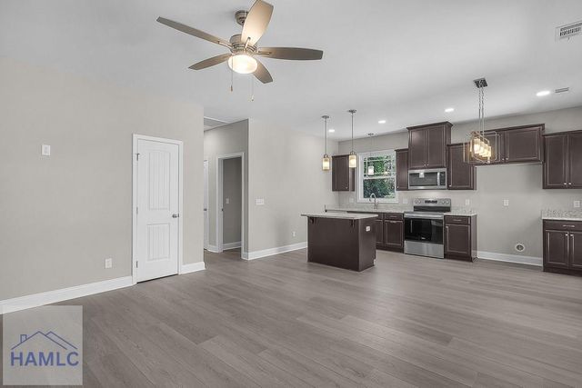 2235 Alaska Street, Savannah, GA 31404