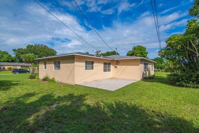 4526 43rd Court, Vero Beach, FL 32967