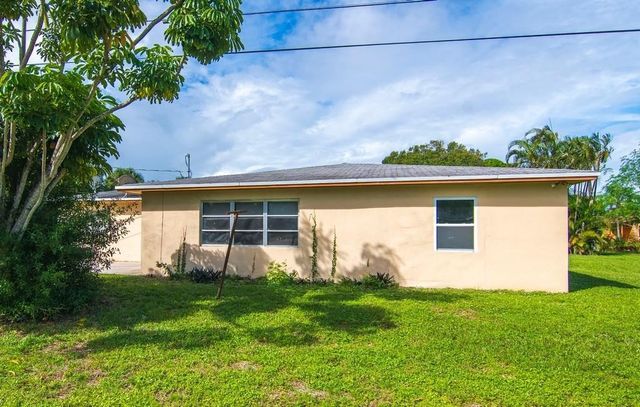 4526 43rd Court, Vero Beach, FL 32967