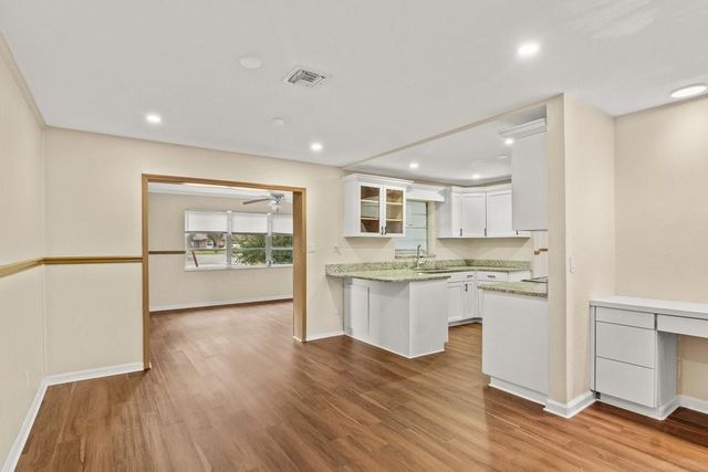 4526 43rd Court, Vero Beach, FL 32967