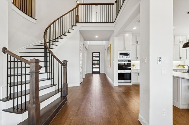 2232 Laurel Ridge Road, Fort Worth, TX 76008