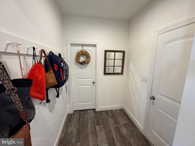 195 SCARLET OAK DR, Etters, PA 17319