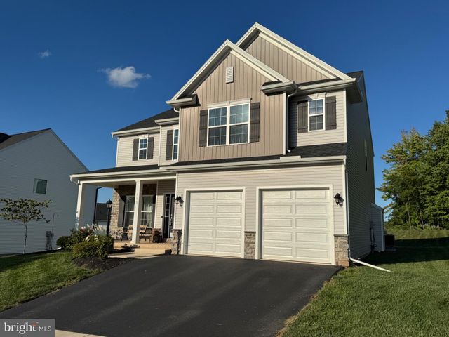 195 SCARLET OAK DR, Etters, PA 17319