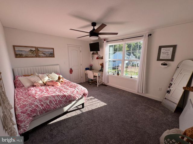 195 SCARLET OAK DR, Etters, PA 17319