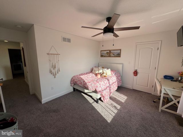 195 SCARLET OAK DR, Etters, PA 17319