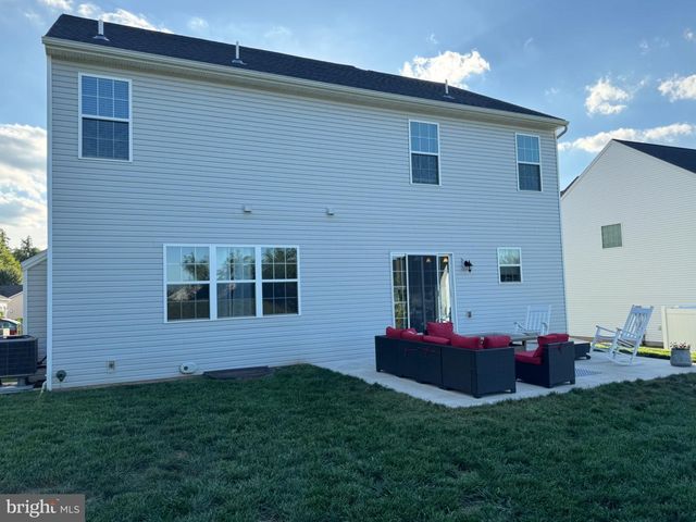 195 SCARLET OAK DR, Etters, PA 17319