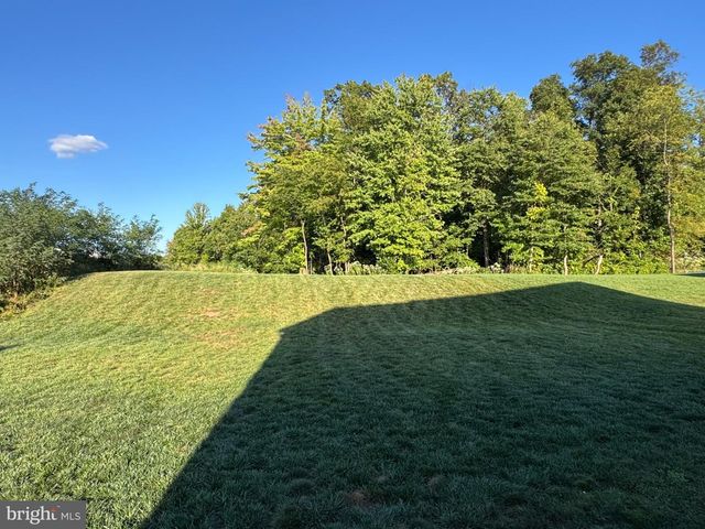 195 SCARLET OAK DR, Etters, PA 17319