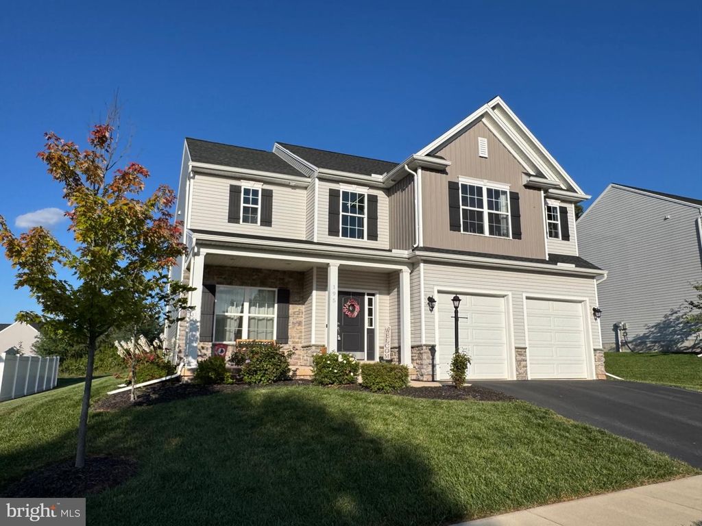 195 SCARLET OAK DR, Etters, PA 17319