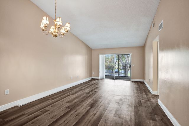 7557 Trent Drive 213, Tamarac, FL 33321
