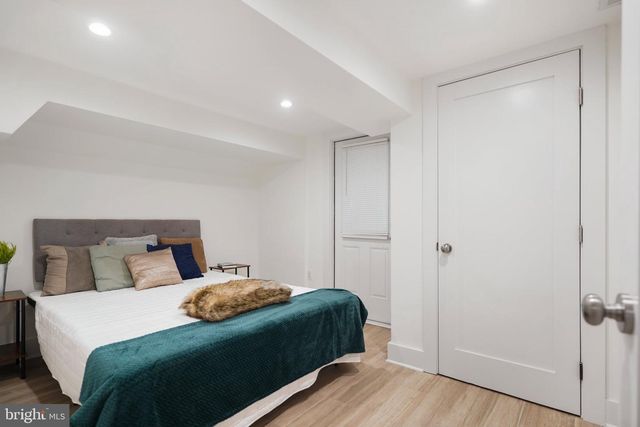112 V ST NE, Washington, DC 20002