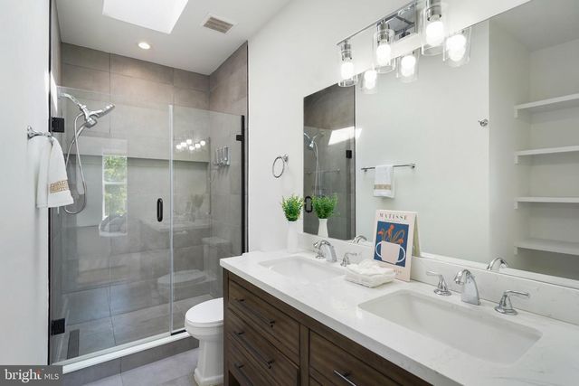 112 V ST NE, Washington, DC 20002