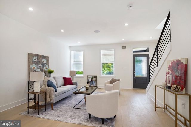 112 V ST NE, Washington, DC 20002