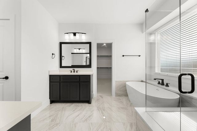 1107 Willow Lake Drive, Desoto, TX 75115