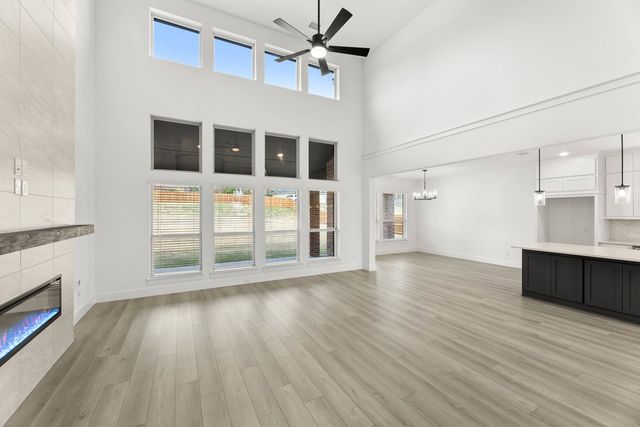 1107 Willow Lake Drive, Desoto, TX 75115