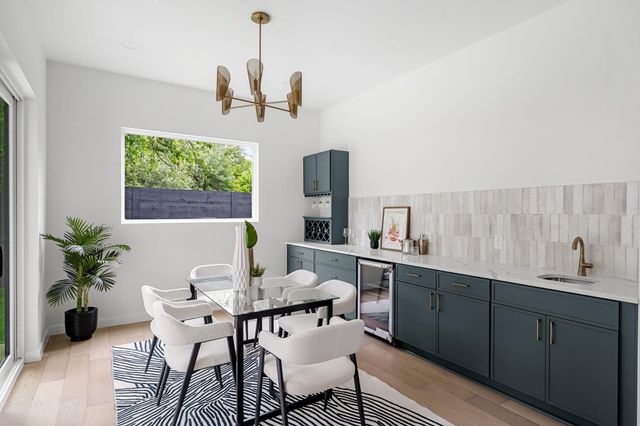 3204 Lyons RD 2, Austin, TX 78702