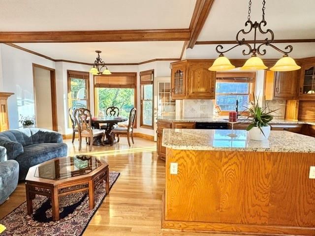 4108 NE Courtney Drive, Lee's Summit, MO 64064