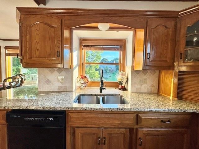 4108 NE Courtney Drive, Lee's Summit, MO 64064
