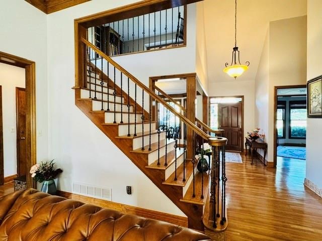4108 NE Courtney Drive, Lee's Summit, MO 64064