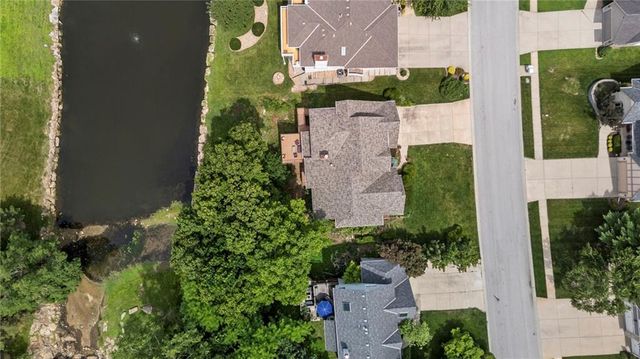 4108 NE Courtney Drive, Lee's Summit, MO 64064