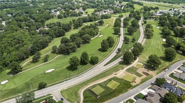 4108 NE Courtney Drive, Lee's Summit, MO 64064