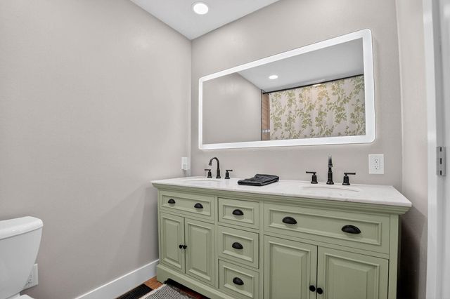 116 Dawn Drive, Elk Run Heights, IA 50707