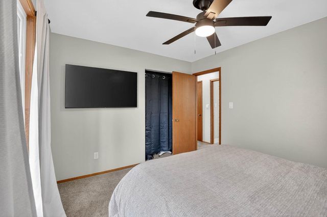 116 Dawn Drive, Elk Run Heights, IA 50707