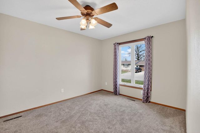 116 Dawn Drive, Elk Run Heights, IA 50707