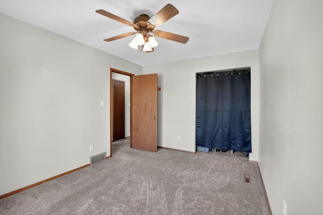 116 Dawn Drive, Elk Run Heights, IA 50707