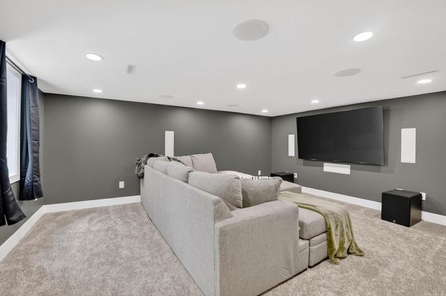 116 Dawn Drive, Elk Run Heights, IA 50707