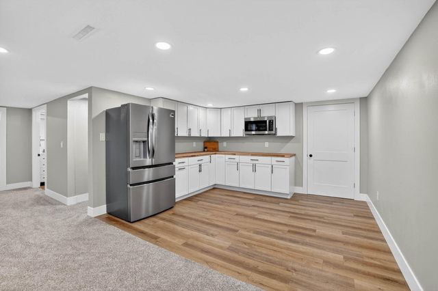 116 Dawn Drive, Elk Run Heights, IA 50707