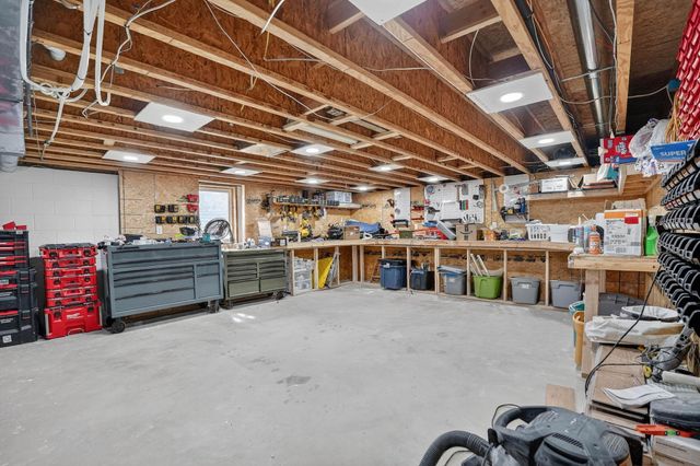 116 Dawn Drive, Elk Run Heights, IA 50707