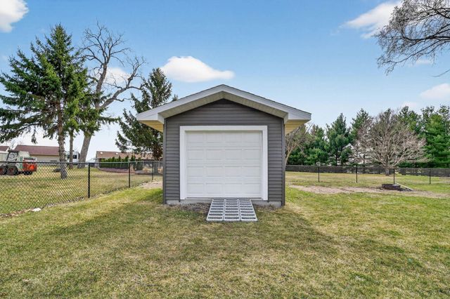 116 Dawn Drive, Elk Run Heights, IA 50707