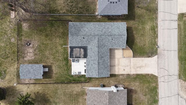 116 Dawn Drive, Elk Run Heights, IA 50707