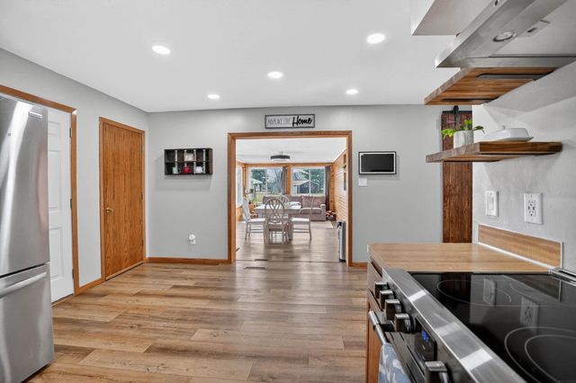 116 Dawn Drive, Elk Run Heights, IA 50707