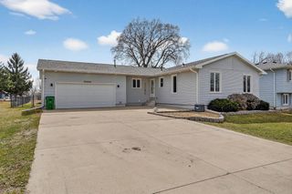 116 Dawn Drive, Elk Run Heights, IA 50707
