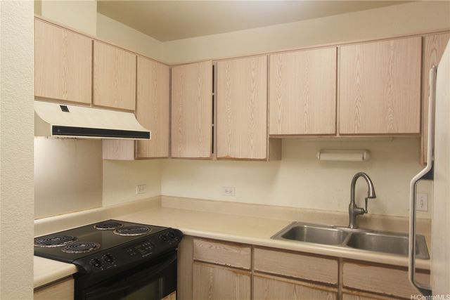 94-504 Kupuohi Street 6203, Waipahu, HI 96797