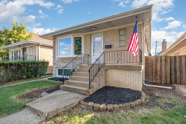 6253 N Harlem Avenue, Chicago, IL 60631