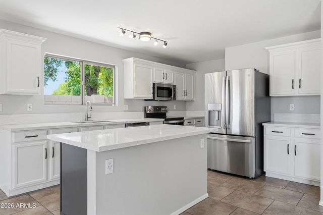 10821 E FORGE Circle, Mesa, AZ 85208