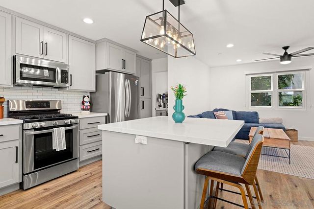 3021 B, San Diego, CA 92102