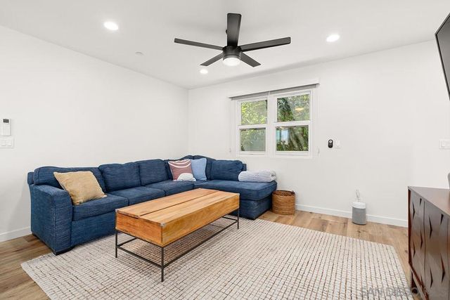 3021 B, San Diego, CA 92102
