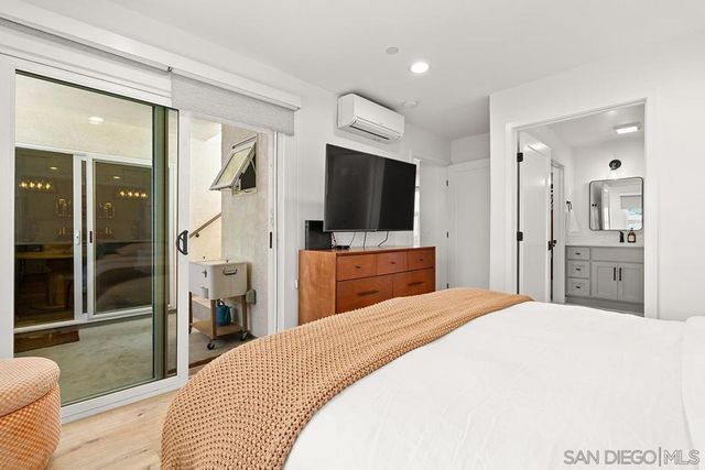 3021 B, San Diego, CA 92102