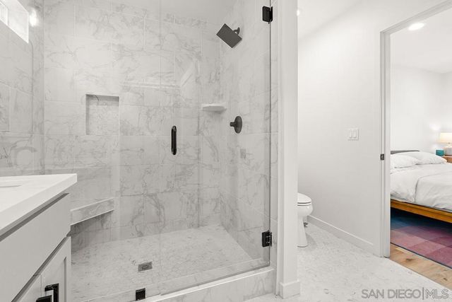 3021 B, San Diego, CA 92102