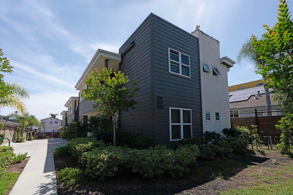 Image 2 of property listing at 3021 B, San Diego, CA 92102