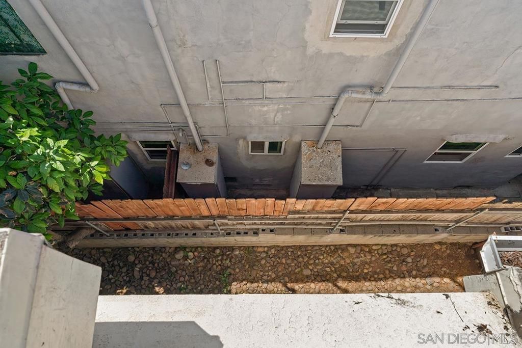 Image 44 of property listing at 3021 B, San Diego, CA 92102