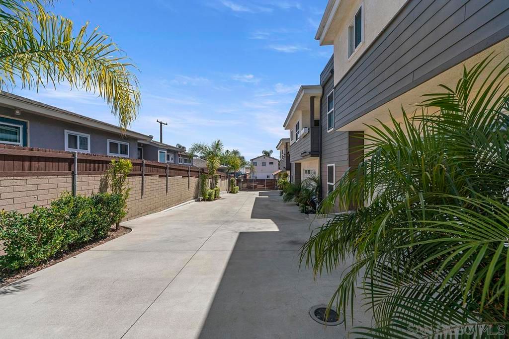 Image 53 of property listing at 3021 B, San Diego, CA 92102